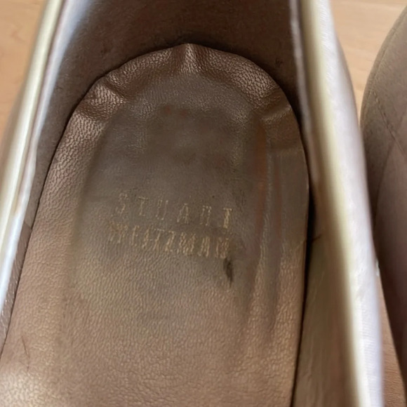 Stuart Weitzman Tan/Beige Kitten Heels- 10.5 Narrow - Picture 9 of 10